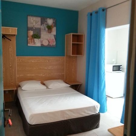 L'Annexe 66 , Saint Denis Centre Ville , A 200 M De La Rue Pietonne , Du Petit Marche Et Du Leader Price , Sur Une Rue Calme, Parking Gratuit Sur La Rue חדר תמונה