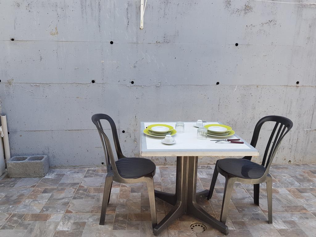 L'Annexe 66 , Saint Denis Centre Ville , A 200 M De La Rue Pietonne , Du Petit Marche Et Du Leader Price , Sur Une Rue Calme, Parking Gratuit Sur La Rue מראה חיצוני תמונה