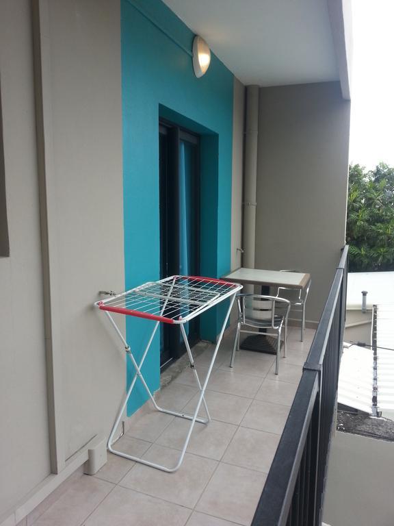 L'Annexe 66 , Saint Denis Centre Ville , A 200 M De La Rue Pietonne , Du Petit Marche Et Du Leader Price , Sur Une Rue Calme, Parking Gratuit Sur La Rue מראה חיצוני תמונה